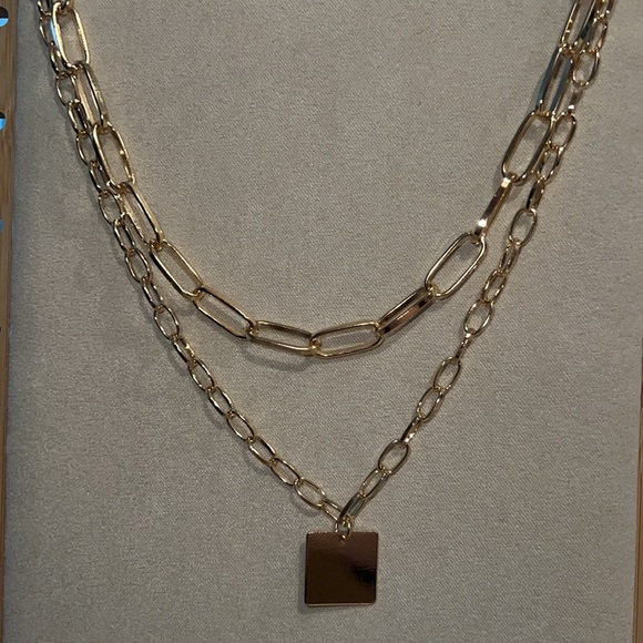 ✨Geometric Gold Layered Necklace (Boutique) - Picture 5 of 6
